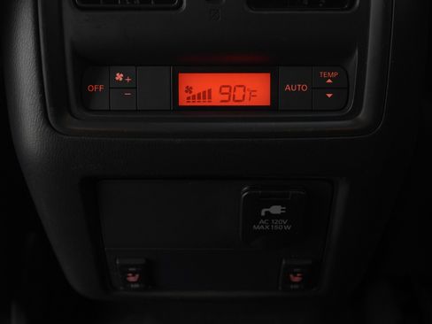 Used 2016 Nissan Pathfinder Platinum image 23