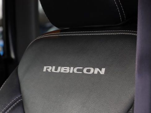 Used 2017 Jeep Wrangler Unlimited Rubicon image 10