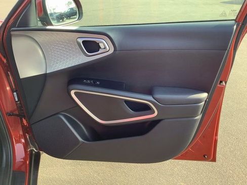 Used 2024 Kia Soul LX w/ Option Group 015 image 36