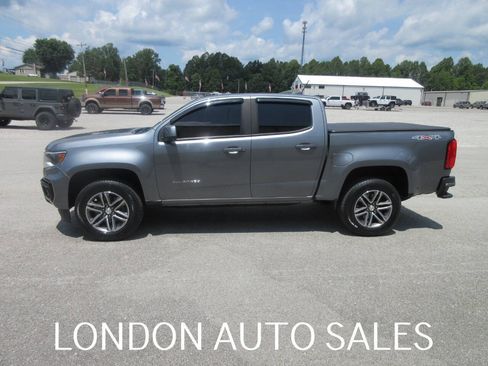 Used 2021 Chevrolet Colorado W/T w/ Custom Special Edition AWD/4WD image 3