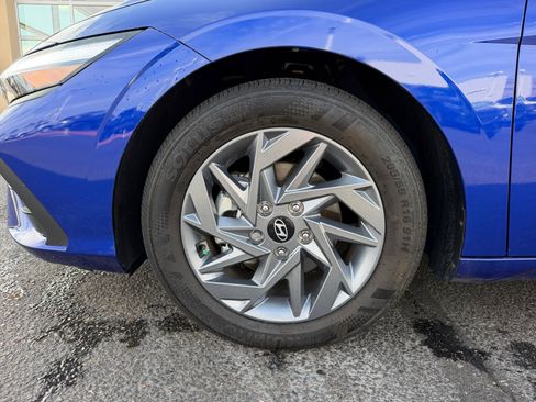 Certified 2024 Hyundai Elantra SEL FWD image 26