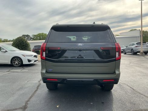 Used 2025 Ford Expedition Tremor image 4