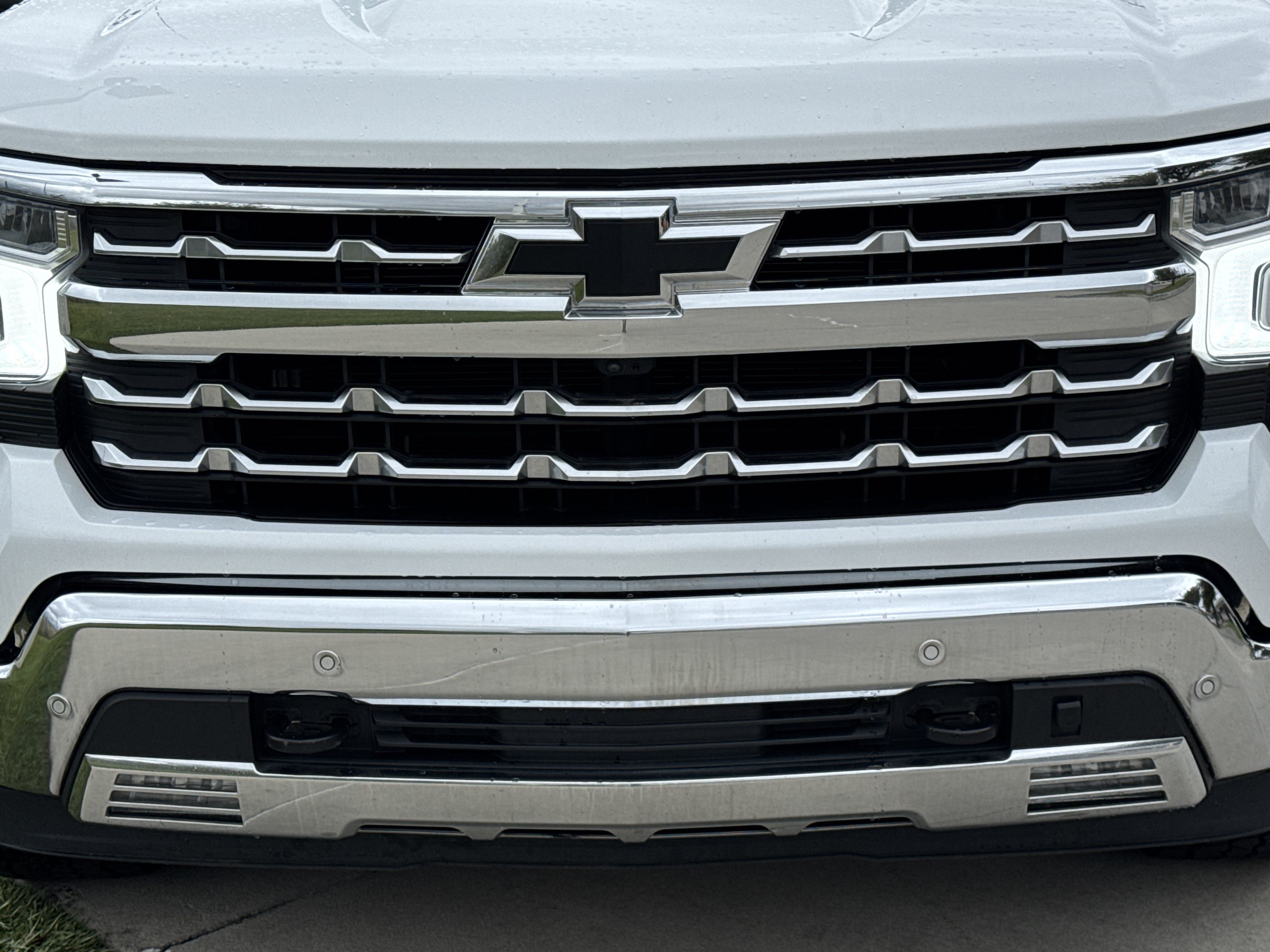 Certified 2024 Chevrolet Silverado 1500 LTZ w/ Technology Package AWD/4WD image 10