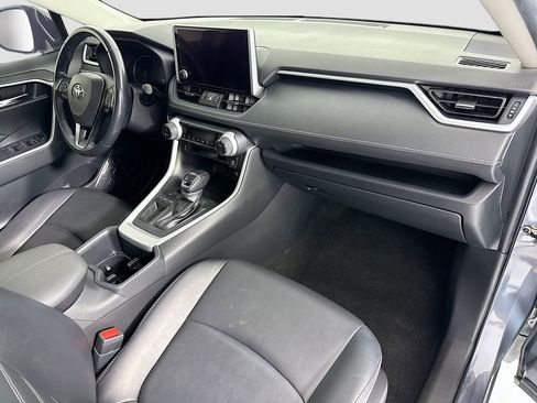 Used 2023 Toyota RAV4 XLE Premium FWD image 17