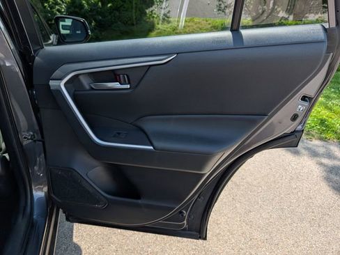 Used 2019 Toyota RAV4 XLE w/ Convenience Package AWD/4WD image 35