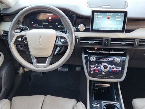 Used 2022 Lincoln Corsair Reserve w/ Equipment Group 201A image 28