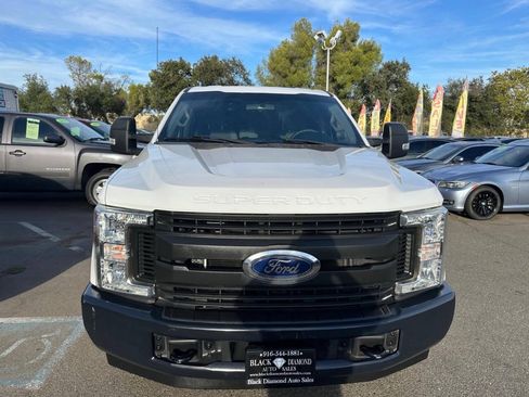 Used 2017 Ford F250 XL w/ Power Equipment Group RWD image 2