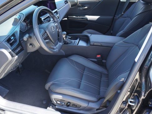 Used 2025 Lexus ES 350 Ultra Luxury image 14