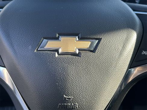 Used 2024 Chevrolet Malibu LT image 25