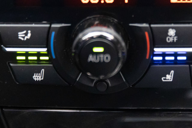 Used 2014 BMW 750i RWD image 20