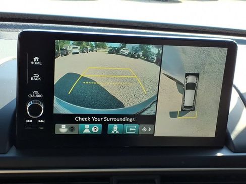 Used 2025 Honda Pilot Black Edition image 23