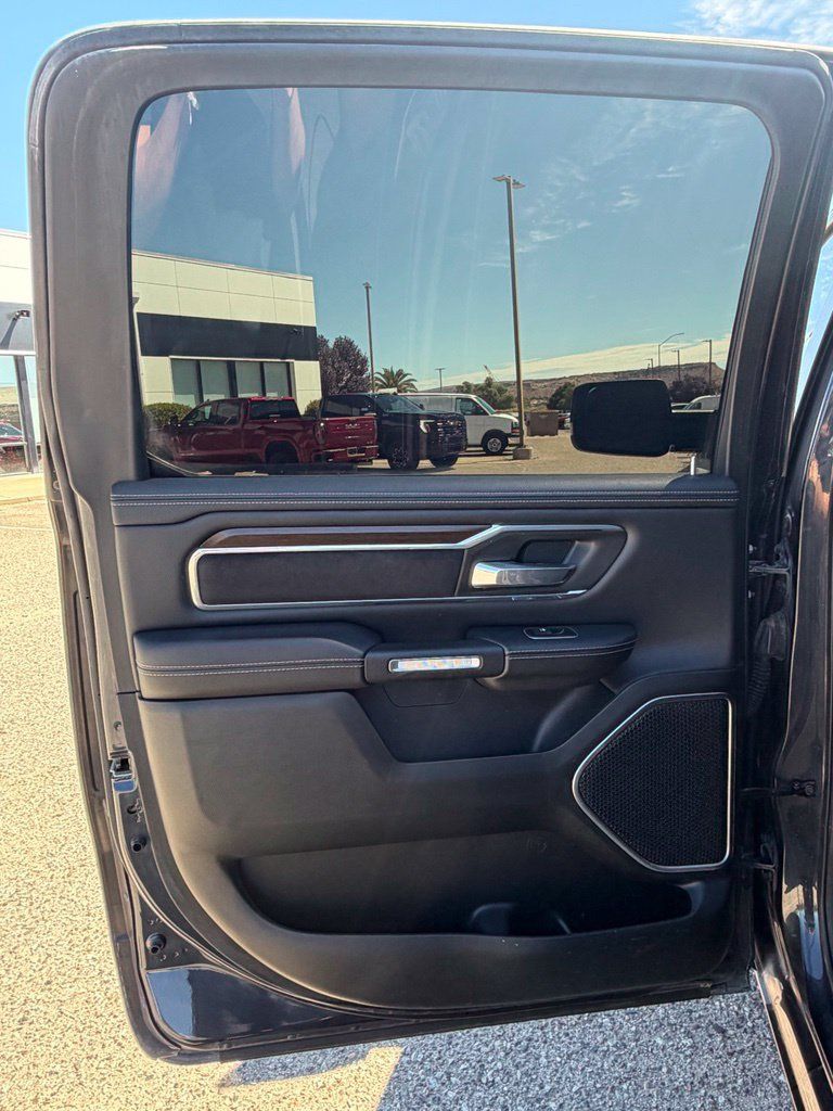 Used 2021 RAM 1500 Laramie AWD/4WD image 23
