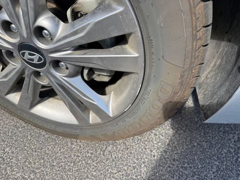 Used 2018 Hyundai Elantra SEL FWD image 32
