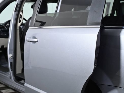 Used 2019 Dodge Grand Caravan SXT image 28