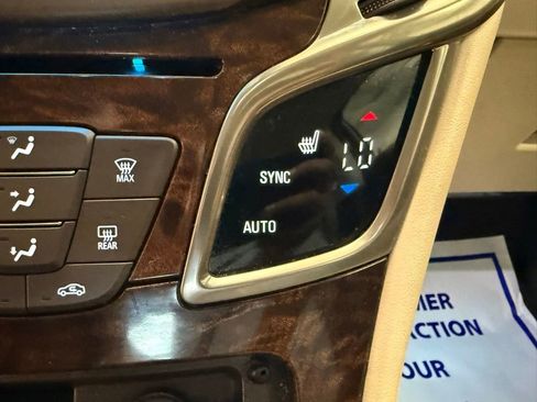 Used 2016 Buick LaCrosse Leather FWD image 40