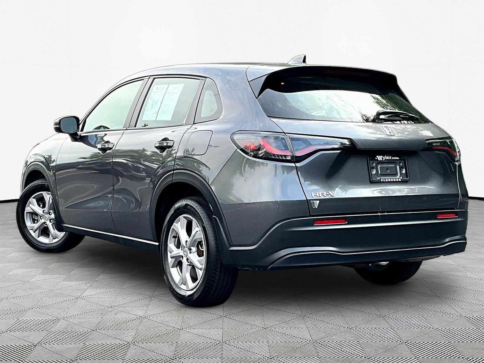 Certified 2024 Honda HR-V LX image 4