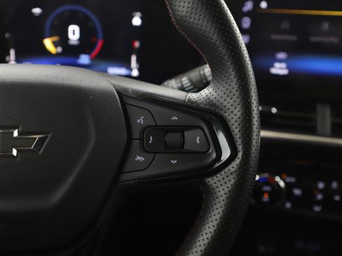 Used 2024 Chevrolet Trax RS image 28