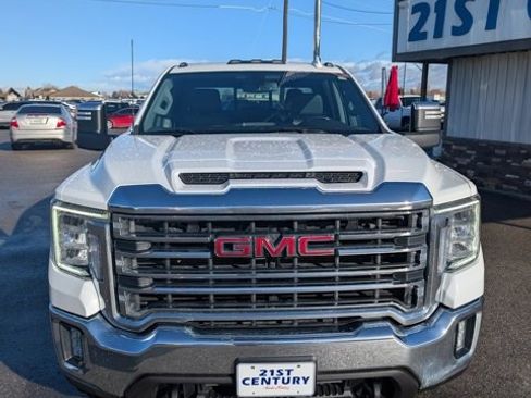 Used 2022 GMC Sierra 2500 SLT image 2