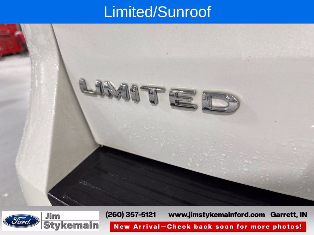 Used 2023 Ford Expedition Limited AWD/4WD image 5