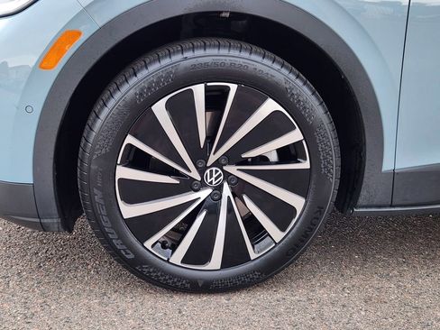Certified 2024 Volkswagen ID.4 S RWD image 9
