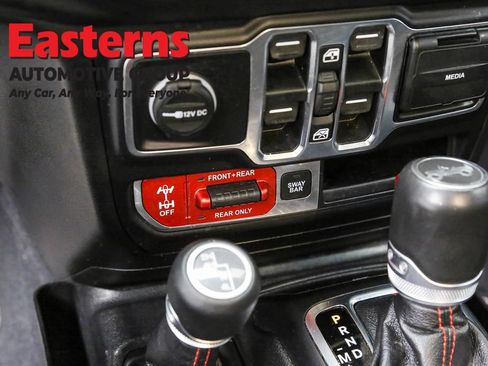 Used 2020 Jeep Wrangler Unlimited Rubicon w/ LED Lighting Group AWD/4WD image 22