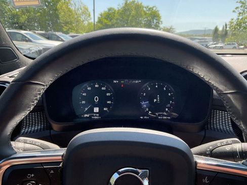 Used 2022 Volvo XC40 T5 R-Design AWD/4WD image 18