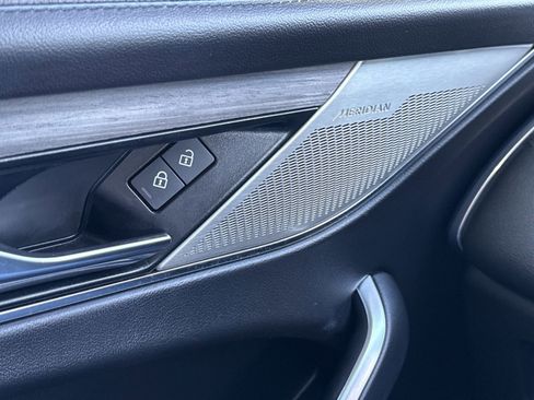 Used 2022 Jaguar F-PACE S image 18