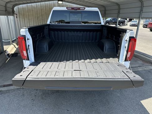 New 2026 GMC Sierra 1500 AT4X AWD/4WD image 32