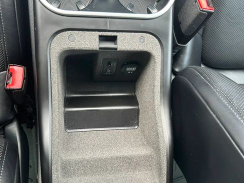Used 2017 Porsche Cayenne AWD/4WD image 30