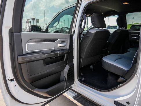 Used 2021 RAM 2500 Big Horn AWD/4WD image 49