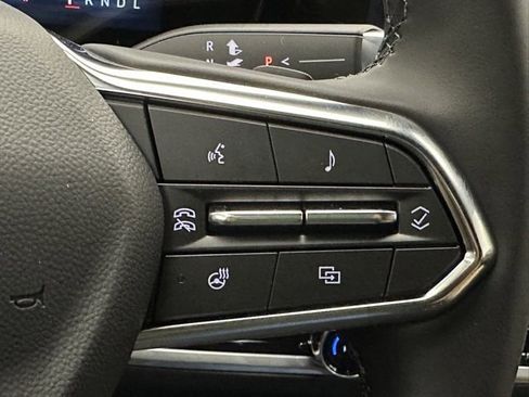 New 2026 Chevrolet Equinox ACTIV image 11