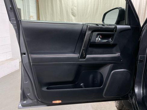 Used 2020 Toyota 4Runner TRD Pro AWD/4WD image 8