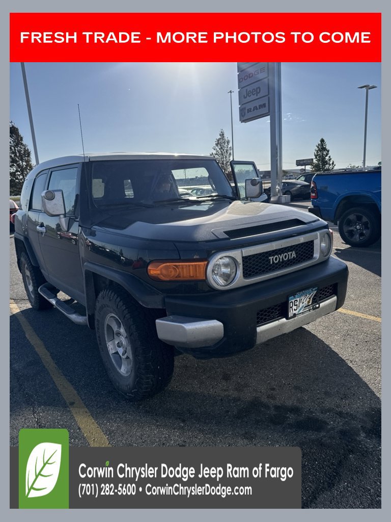Used 2010 Toyota FJ Cruiser 4WD w/ Convenience Pkg image 1
