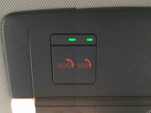 Used 2023 Nissan Rogue SV image 27