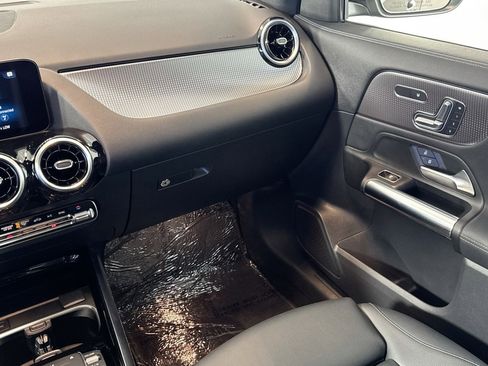 Certified 2022 Mercedes-Benz GLA 250 4MATIC image 21