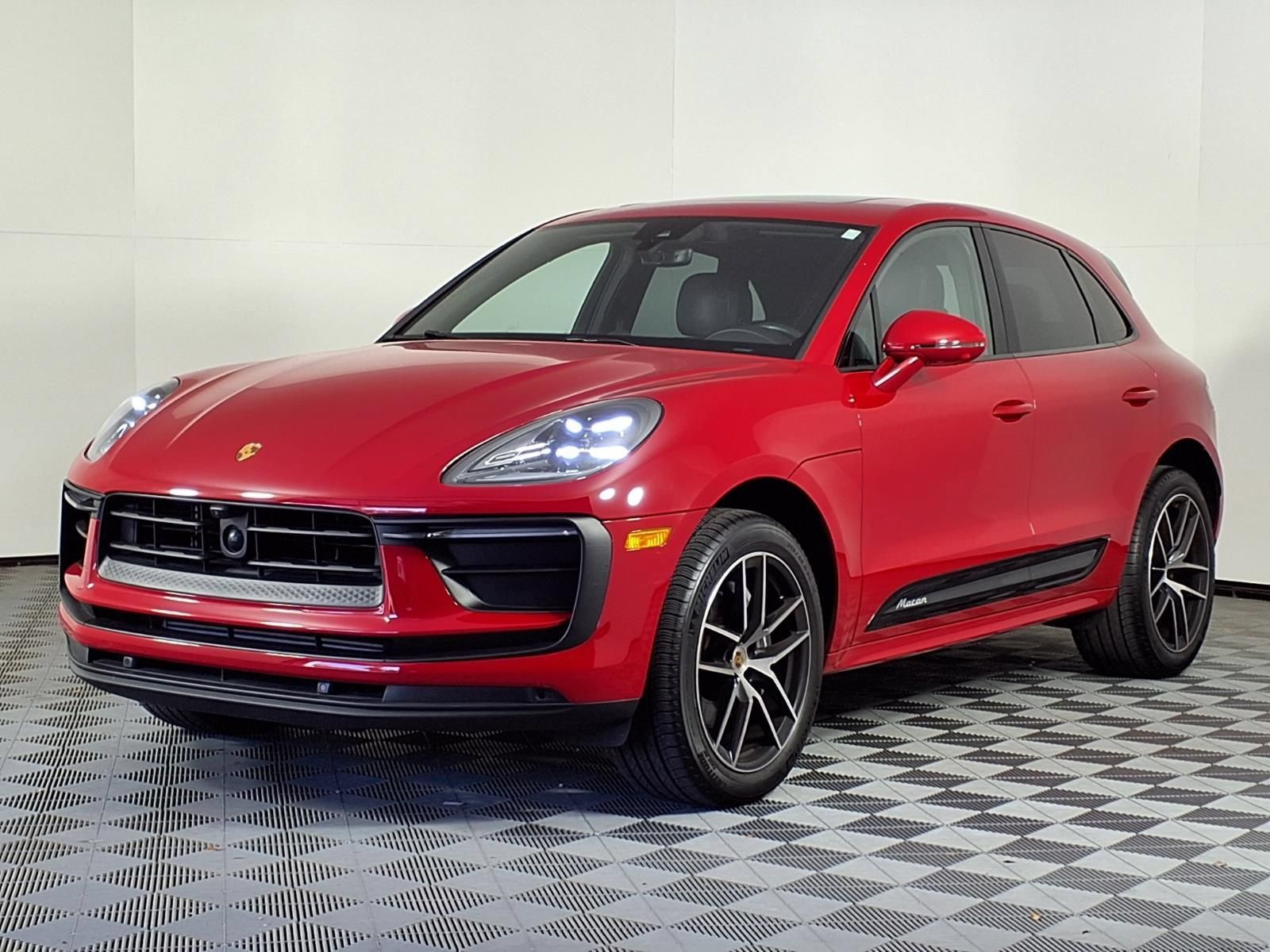 Used 2024 Porsche Macan Turbo AWD/4WD image 3