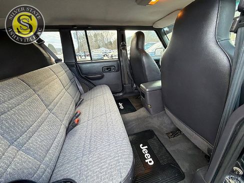 Used 2001 Jeep Cherokee Sport image 18