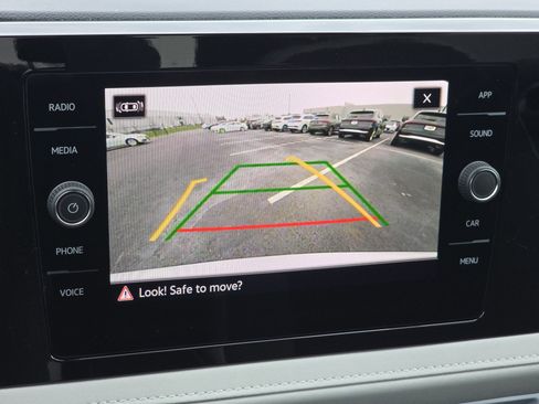 New 2026 Volkswagen Taos SE AWD/4WD image 14