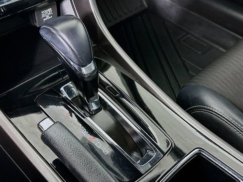 Certified 2017 Honda Accord Sport image 22