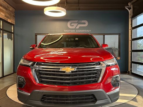 Used 2023 Chevrolet Traverse LT AWD/4WD image 8