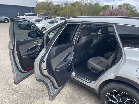 Used 2018 Hyundai Santa Fe Limited AWD/4WD image 18