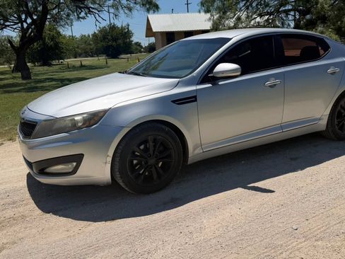 Used 2013 Kia Optima LX FWD image 5