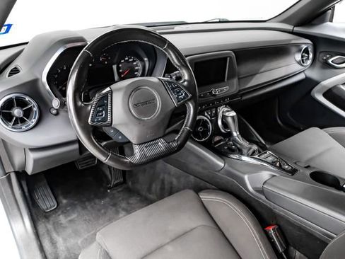 Used 2023 Chevrolet Camaro LT RWD image 3