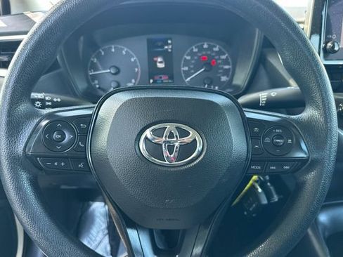 Certified 2023 Toyota Corolla LE image 27