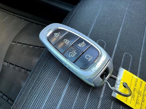 Used 2023 Hyundai Santa Cruz SEL w/ Activity Package image 13