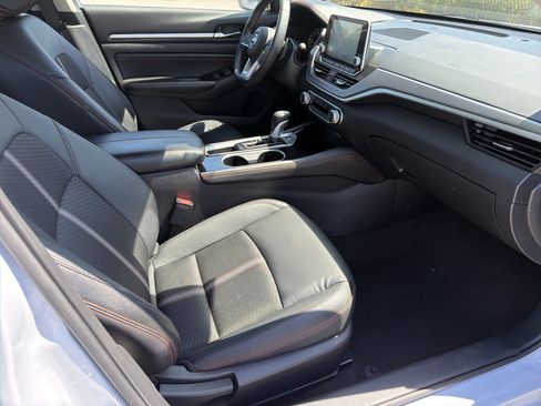 Used 2023 Nissan Altima 2.5 SR image 25