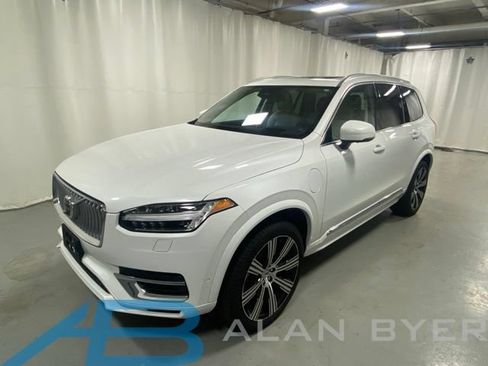 Used 2024 Volvo XC90 T8 Ultimate w/ Protection Package AWD/4WD image 1