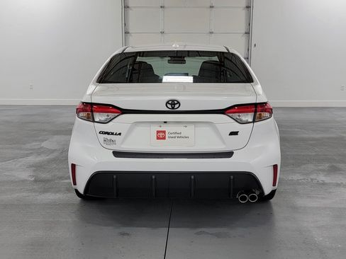 Certified 2025 Toyota Corolla SE w/ SE Premium Package FWD image 7