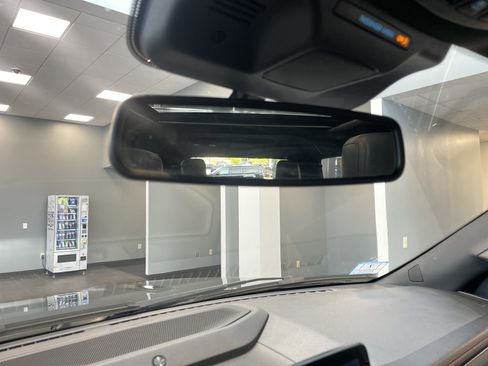 Used 2023 Ford Expedition Max Limited AWD/4WD image 32