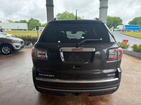 Used 2016 GMC Acadia SLT w/ Open Road Package AWD/4WD image 5